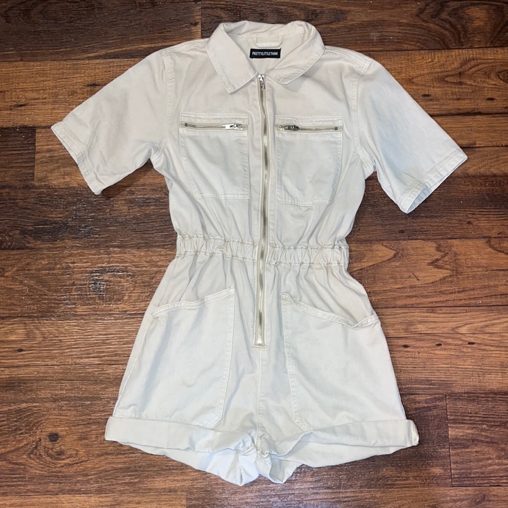 PRETTY LITTLE THING / ROMPER / LARGE